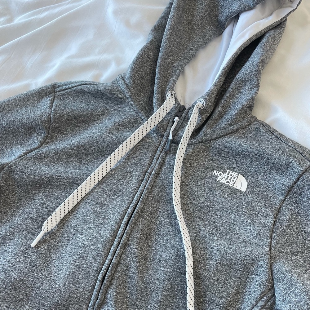 The North Face Women’s Zip Up